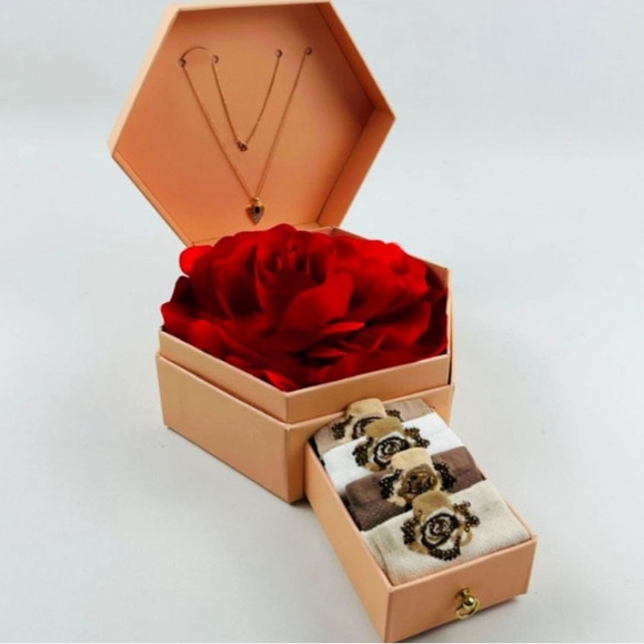 Elegant Gold Necklace and Bracelet Set with Red Rose - Picture 1 of 1